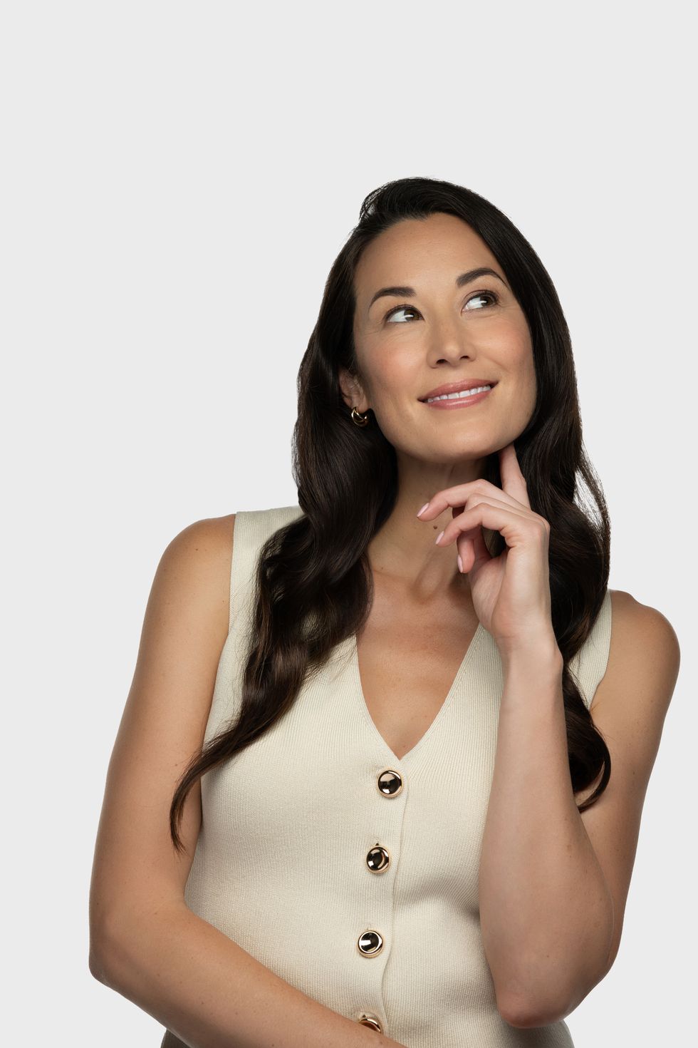 Patient with radiant-looking results after DAXXIFY treatment